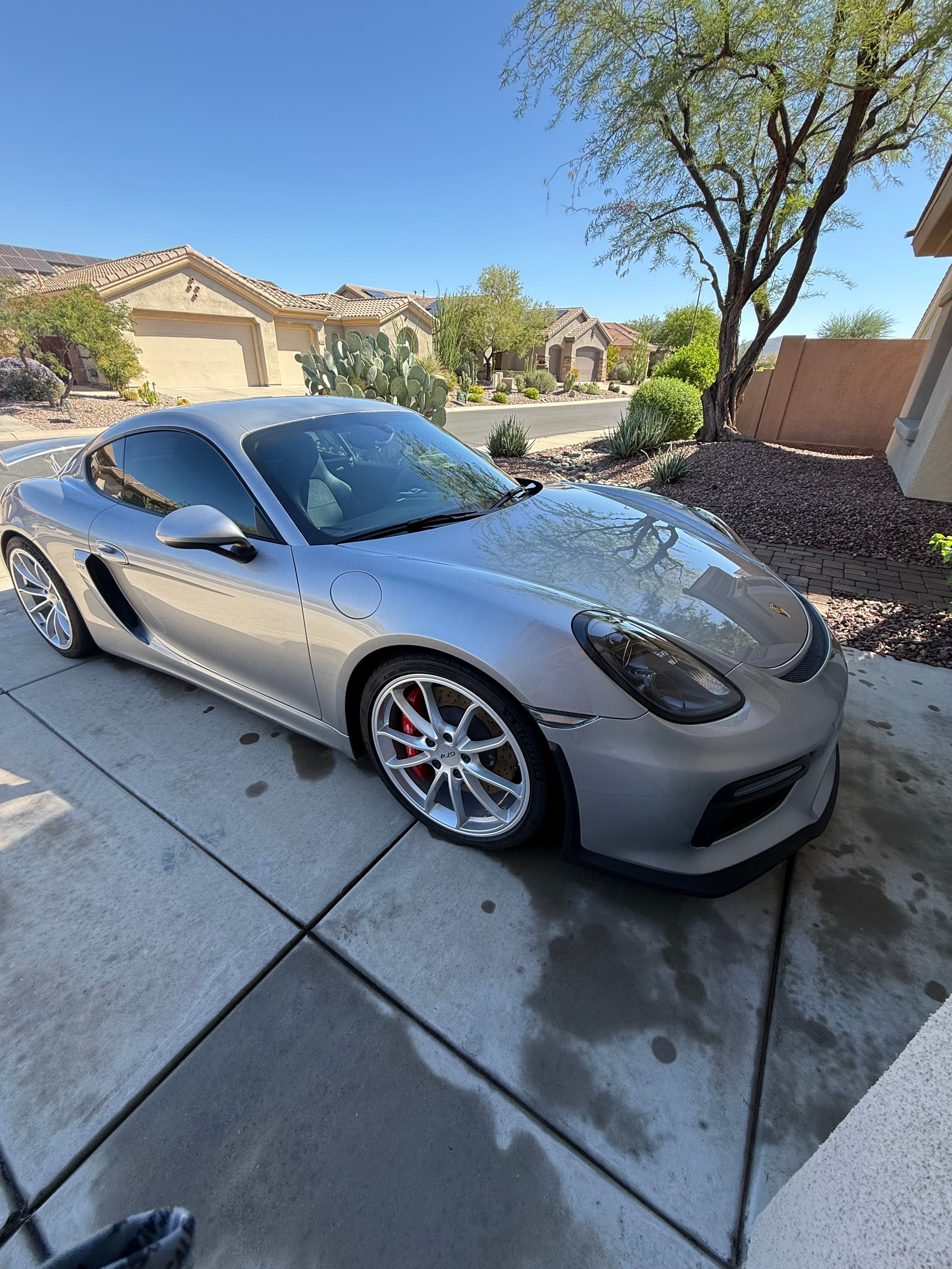 Used 2016 Porsche Cayman GT4 RWD image 12