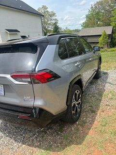Used 2025 Toyota RAV4 XSE w/ Weather Package AWD/4WD image 6