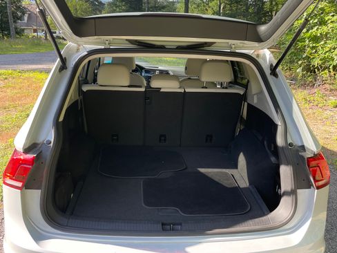 Used 2019 Volkswagen Tiguan SE AWD/4WD image 13