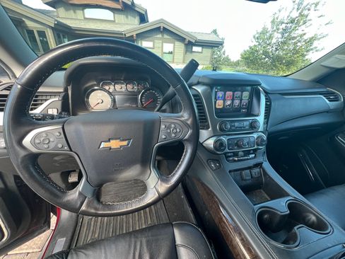 Used 2018 Chevrolet Tahoe LT w/ Luxury Package AWD/4WD image 5