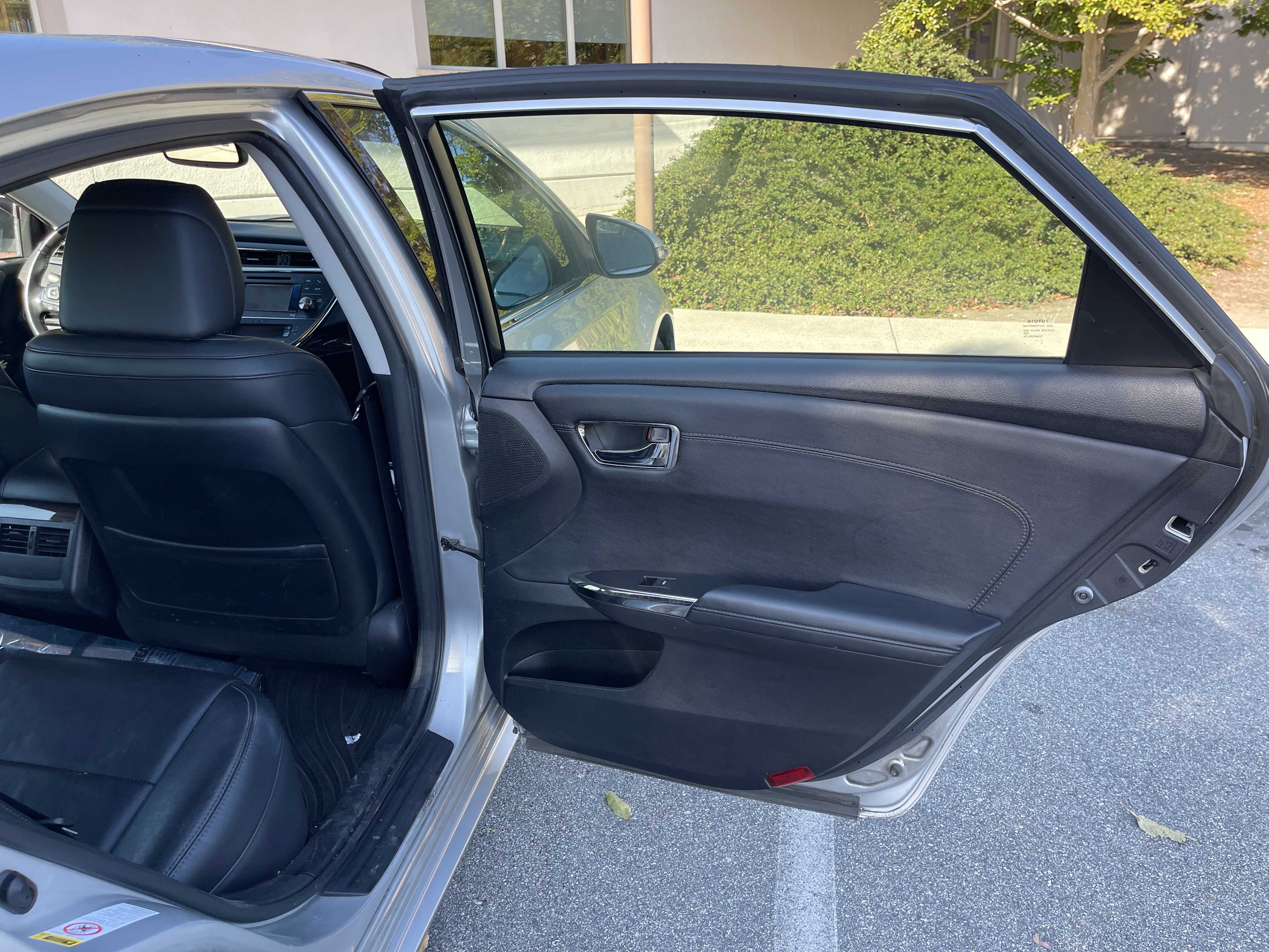 Used 2014 Toyota Avalon XLE Touring FWD image 20