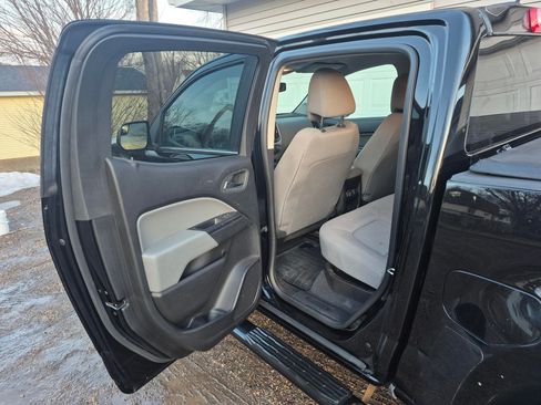 Used 2019 Chevrolet Colorado LT image 8