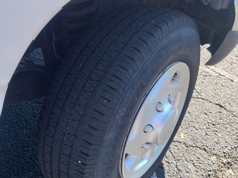 Used 2007 Ford E-350 and Econoline 350 XLT image 18