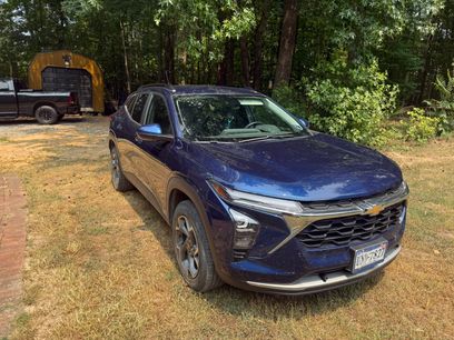 Used 2024 Chevrolet Trax LT w/ Driver Confidence Package