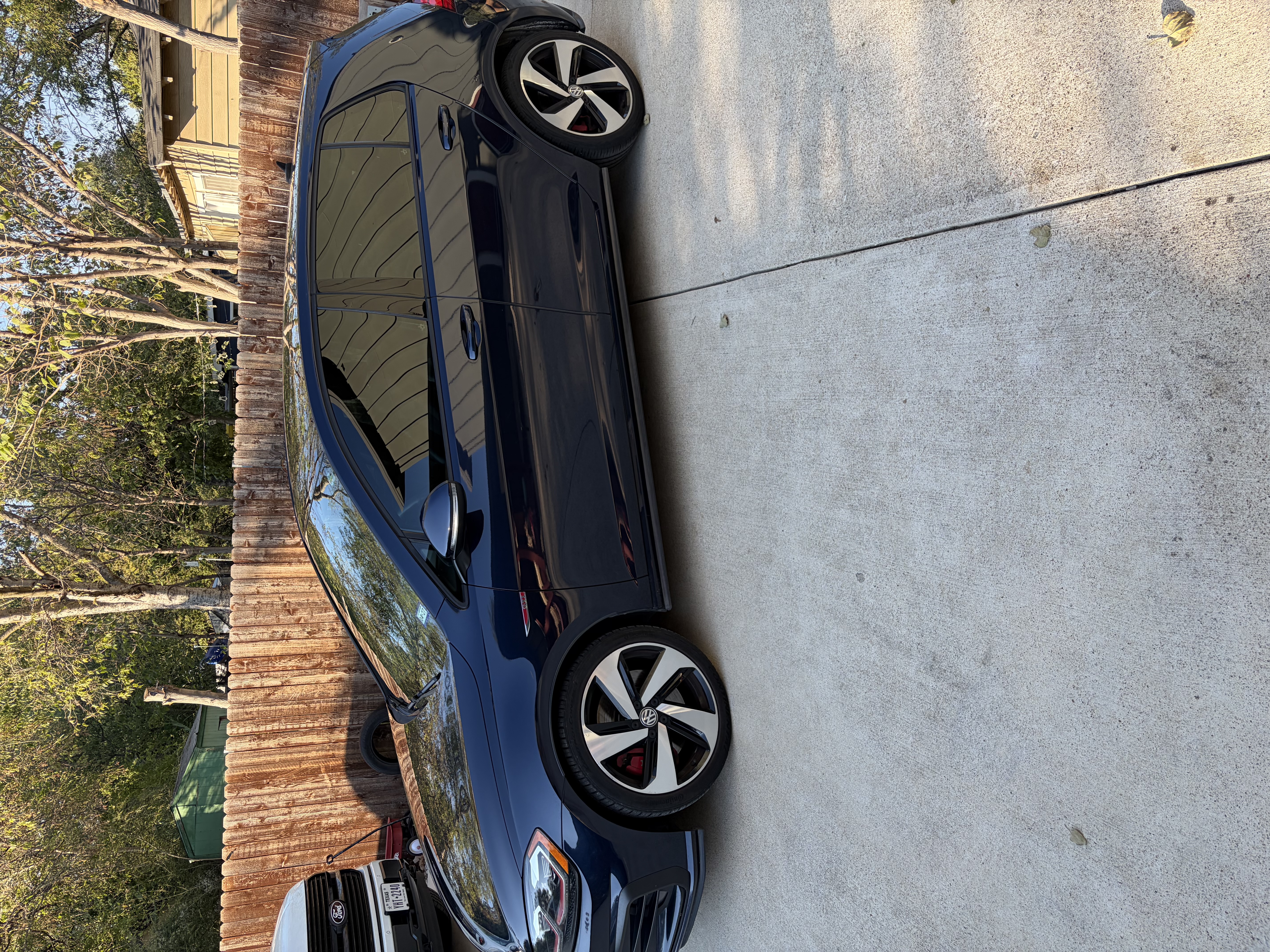 Used 2018 Volkswagen GTI SE w/ SE Leather Package FWD image 12