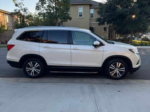 Used 2016 Honda Pilot EX-L image 4
