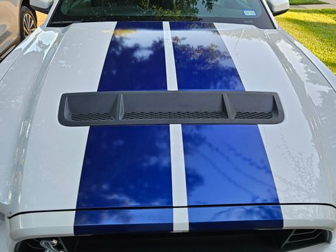 Used 2014 Ford Mustang Shelby GT500 w/ Equipment Group 821A RWD image 2