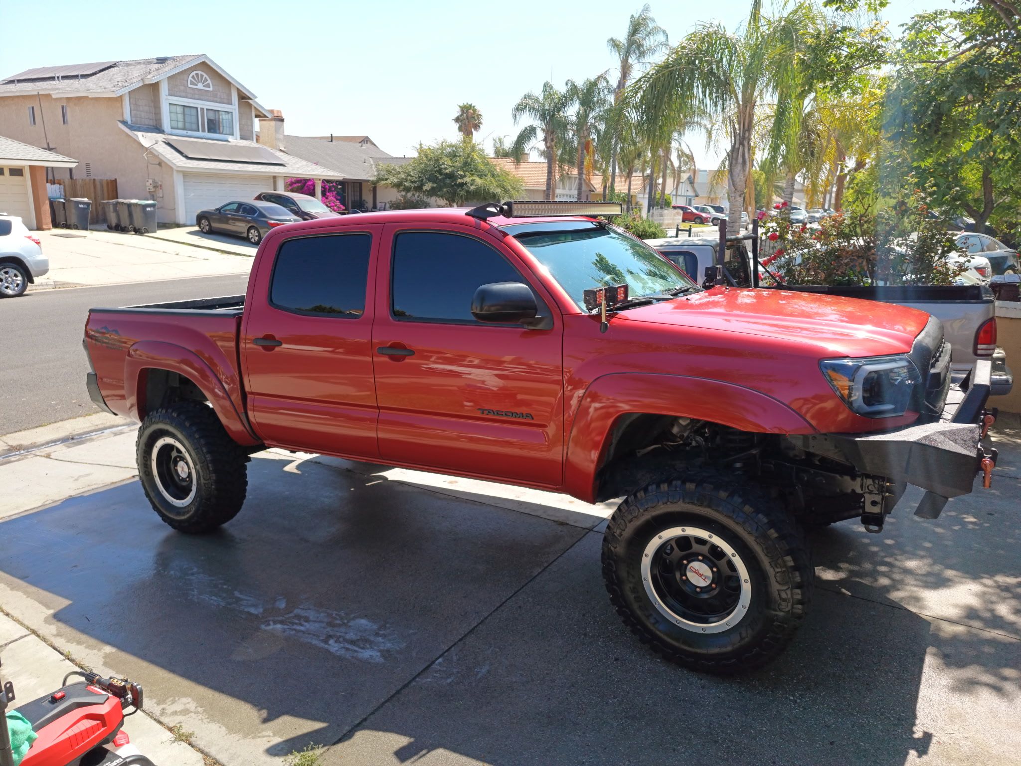 Used 2014 Toyota Tacoma PreRunner w/ SR5 Package RWD image 2
