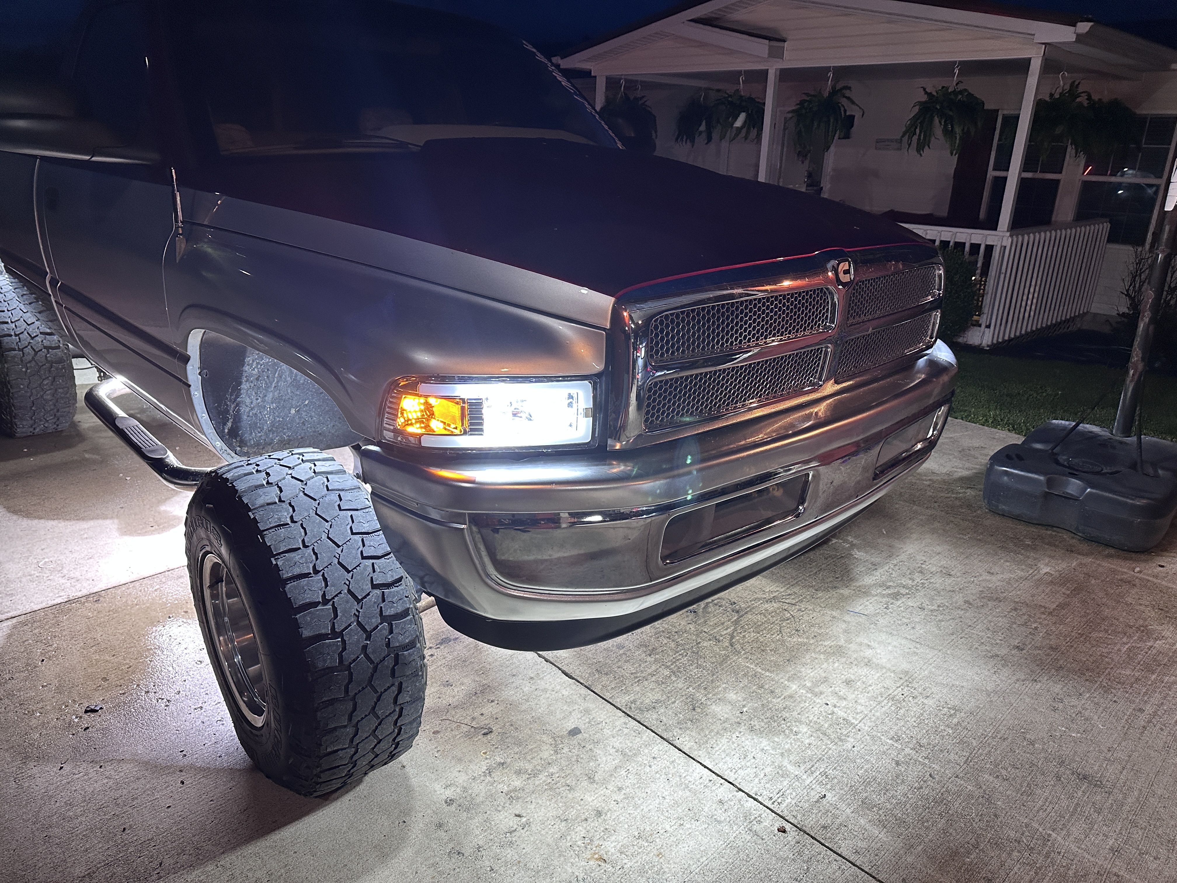 Used 1994 Dodge Ram 2500 Truck 4x4 Regular Cab image 2