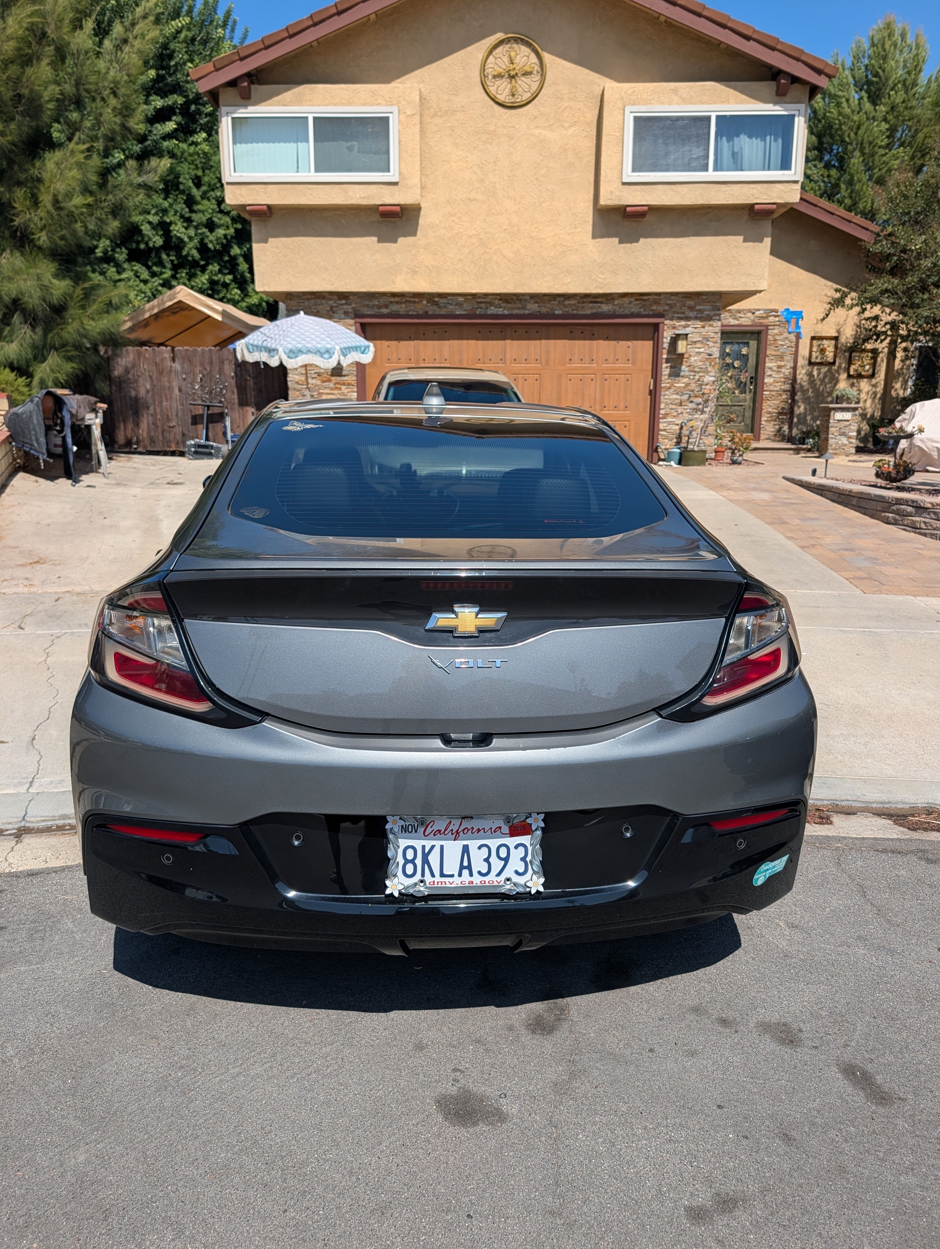 Used 2016 Chevrolet Volt Premier w/ Driver Confidence Package FWD image 11