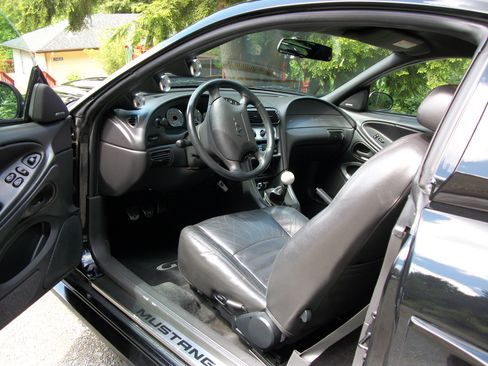 Used 2000 Ford Mustang GT RWD image 10