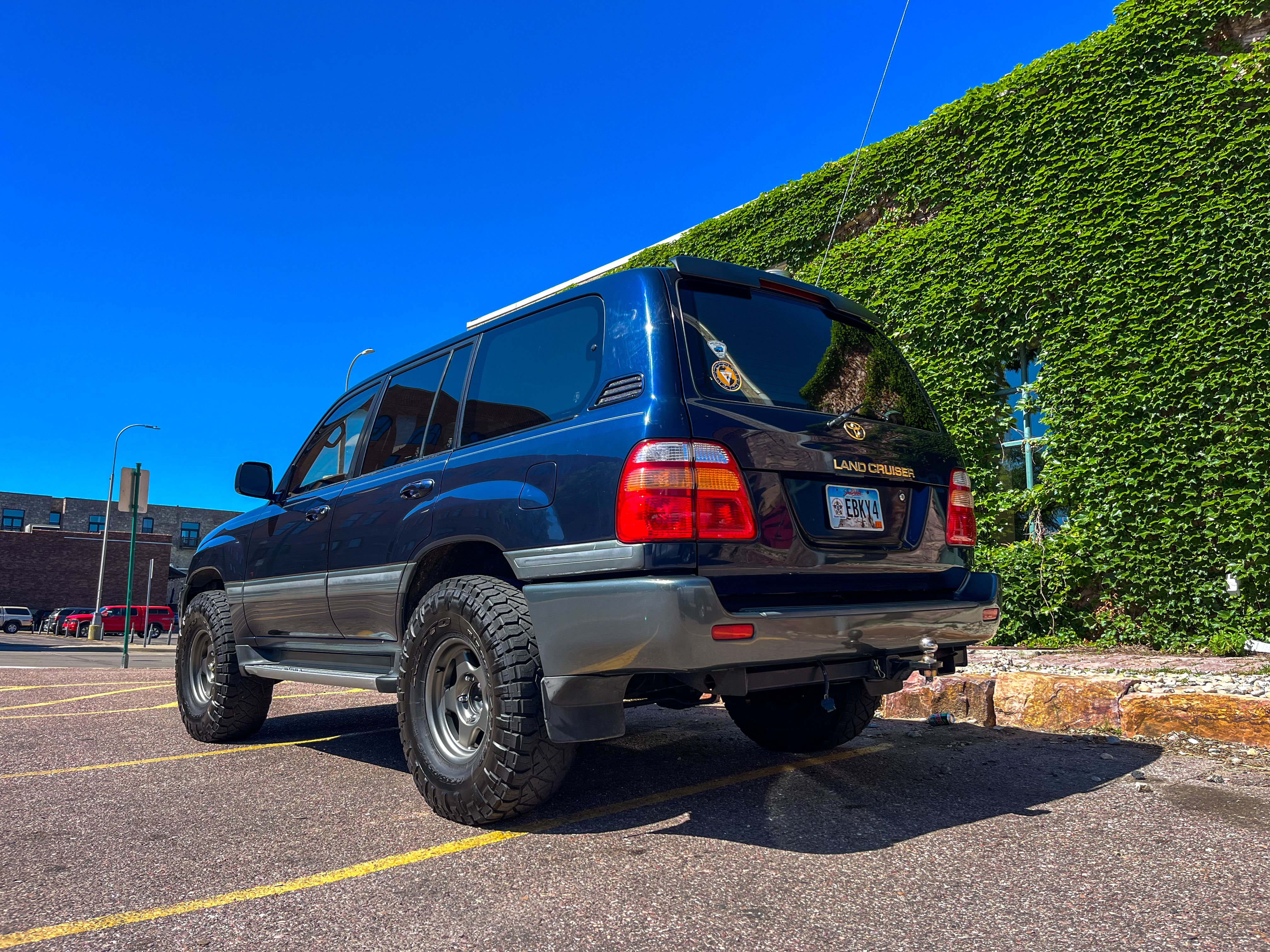 Used 1998 Toyota Land Cruiser AWD/4WD image 11
