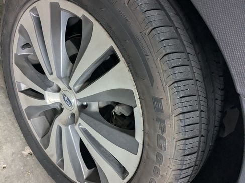 Used 2019 Subaru Ascent Touring image 13