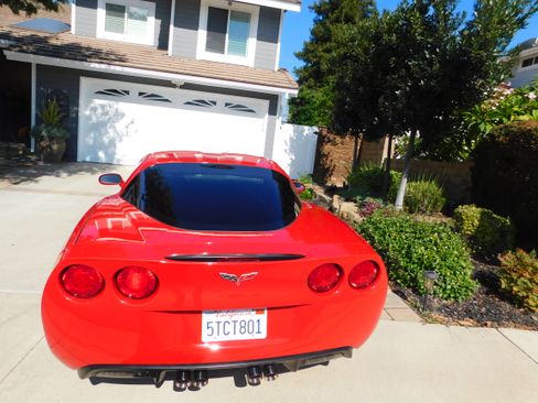 Used 2006 Chevrolet Corvette Coupe image 4