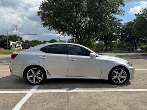 Used 2010 Lexus IS 250 image 8