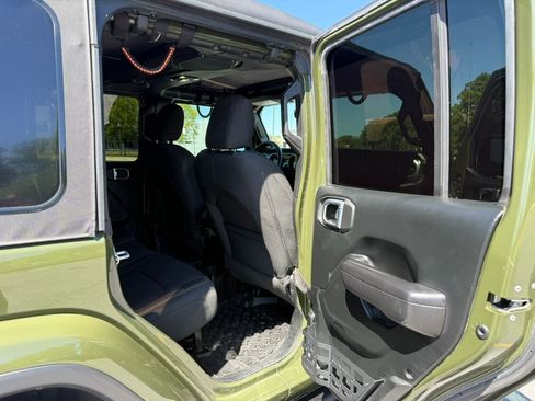 Used 2021 Jeep Wrangler Unlimited Sport AWD/4WD image 11