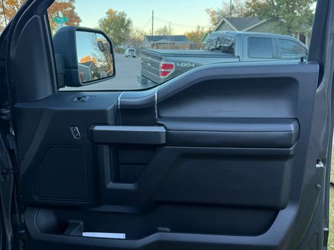 Used 2016 Ford F150 XLT w/ Equipment Group 302A Luxury AWD/4WD image 12