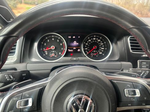 Used 2015 Volkswagen GTI Autobahn image 8