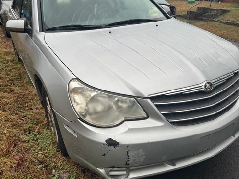 Used 2008 Chrysler Sebring Touring w/ Electronics Convenience Group FWD image 1
