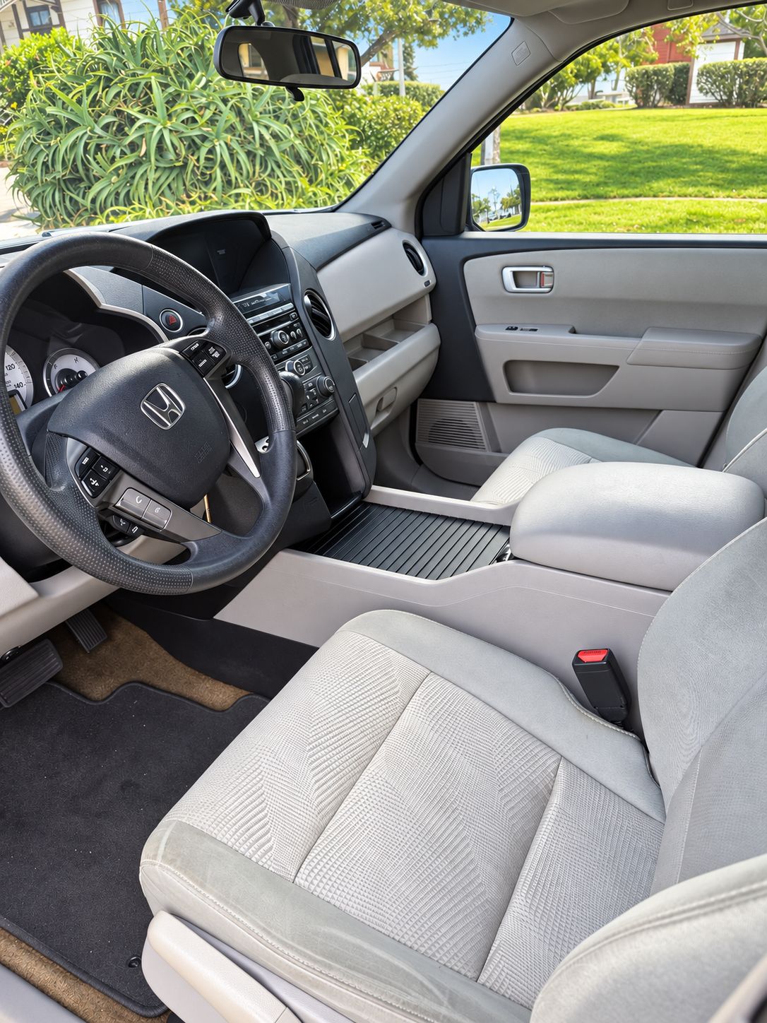 Used 2015 Honda Pilot LX image 12
