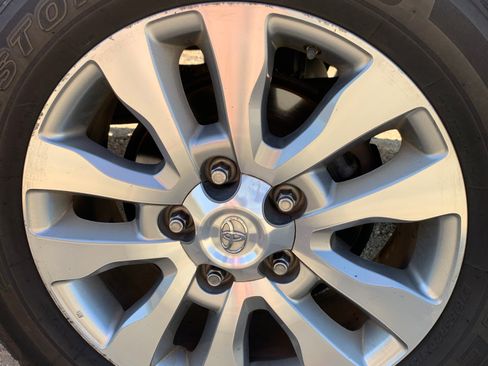 Used 2013 Toyota Tundra Platinum image 17