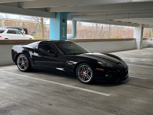 Used 2008 Chevrolet Corvette Z06 w/ Preferred Equipment Group RWD image 4