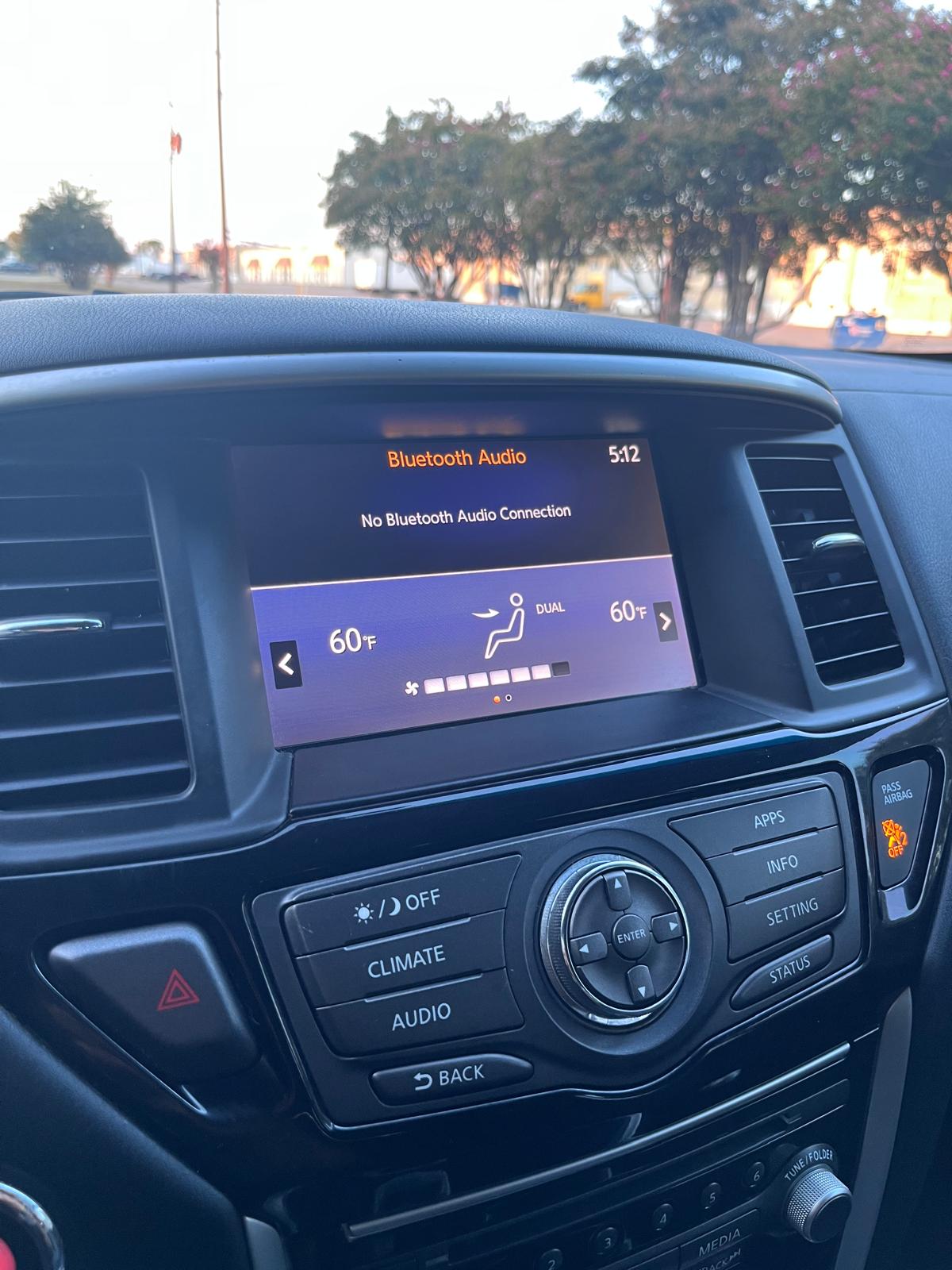 Used 2017 Nissan Pathfinder SV AWD/4WD image 21