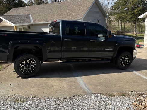 Used 2017 Chevrolet Silverado 3500 W/T w/ WT Convenience Package image 9