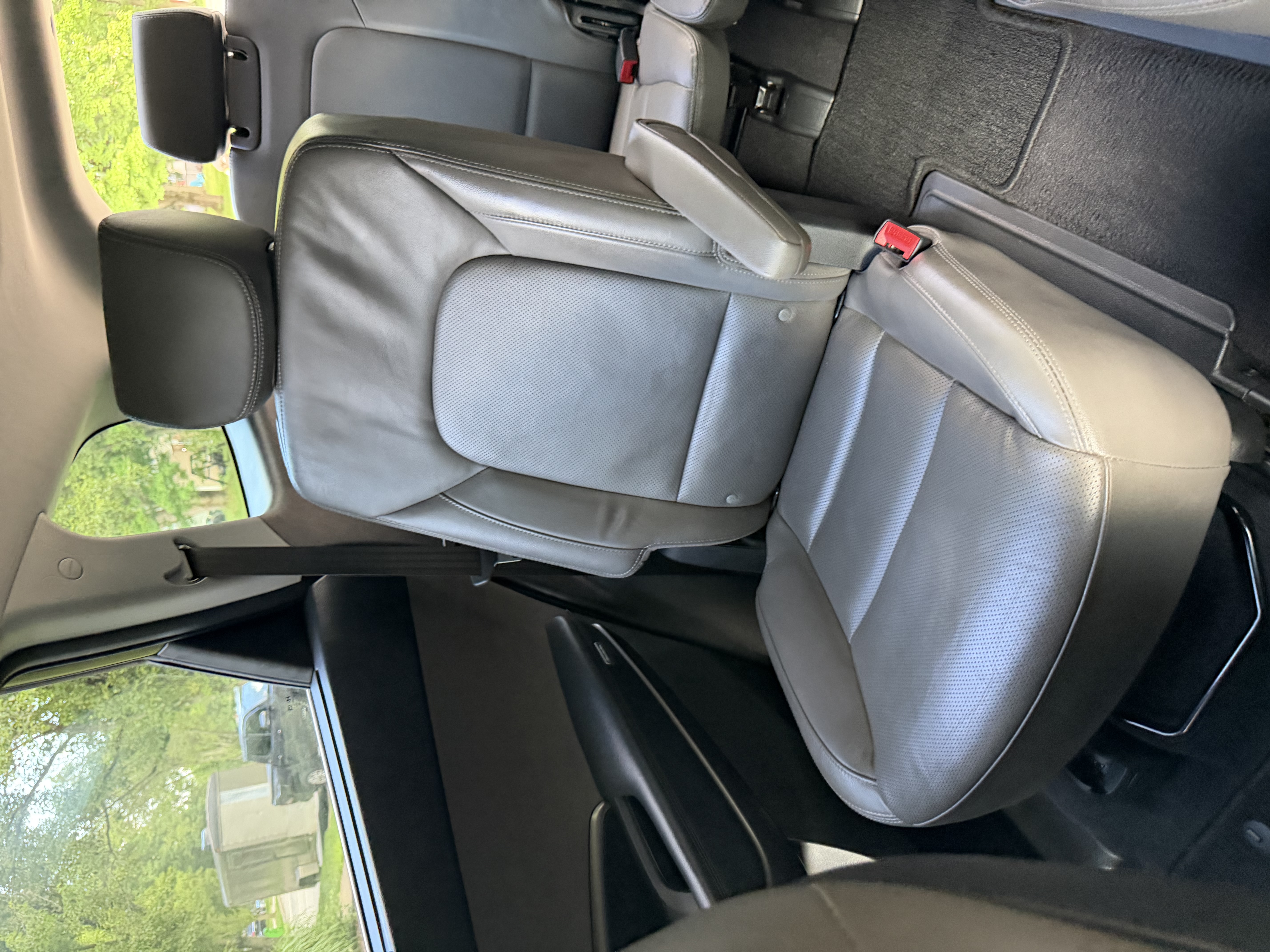 Used 2017 Hyundai Santa Fe Limited w/ Cargo Package AWD/4WD image 14