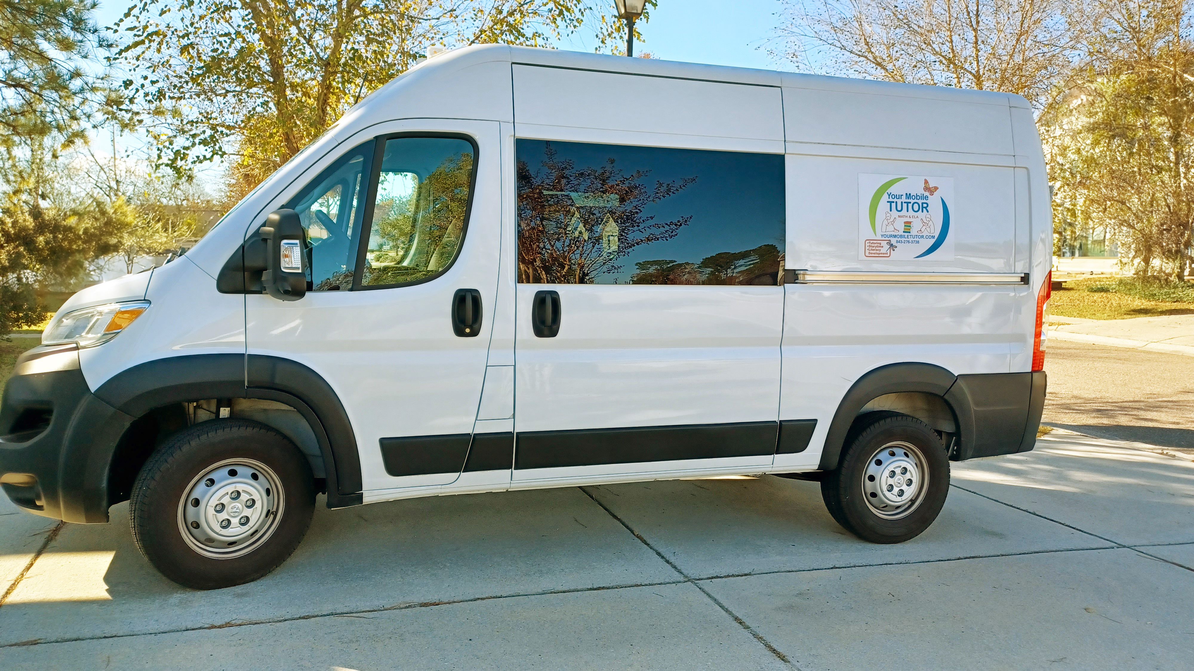 Used 2023 RAM ProMaster 1500 w/ Driver Convenience Group FWD image 1