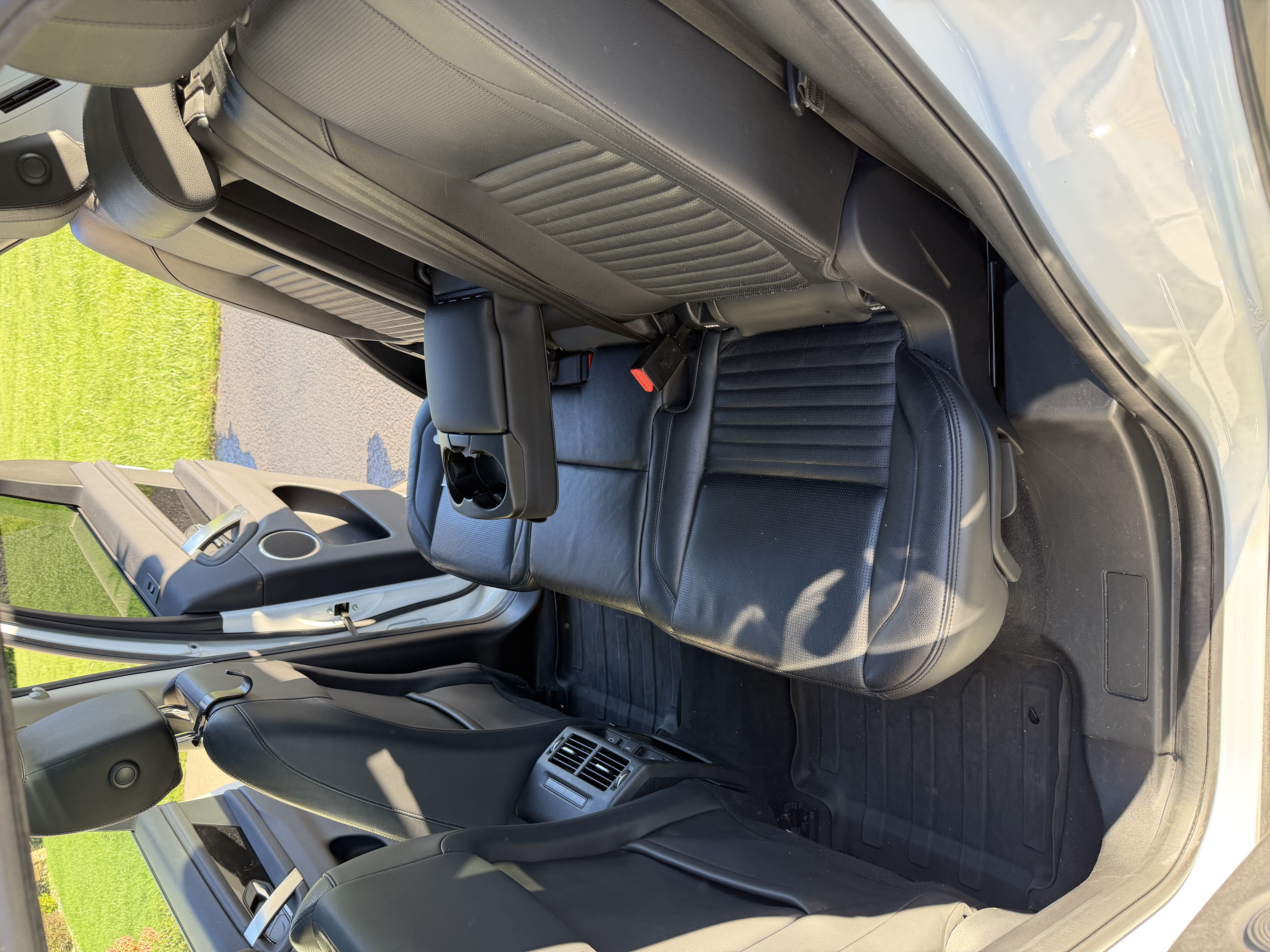 Used 2022 Land Rover Discovery Sport S AWD/4WD image 16