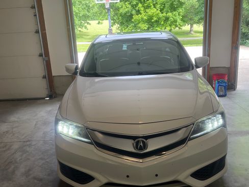 Used 2016 Acura ILX FWD image 1