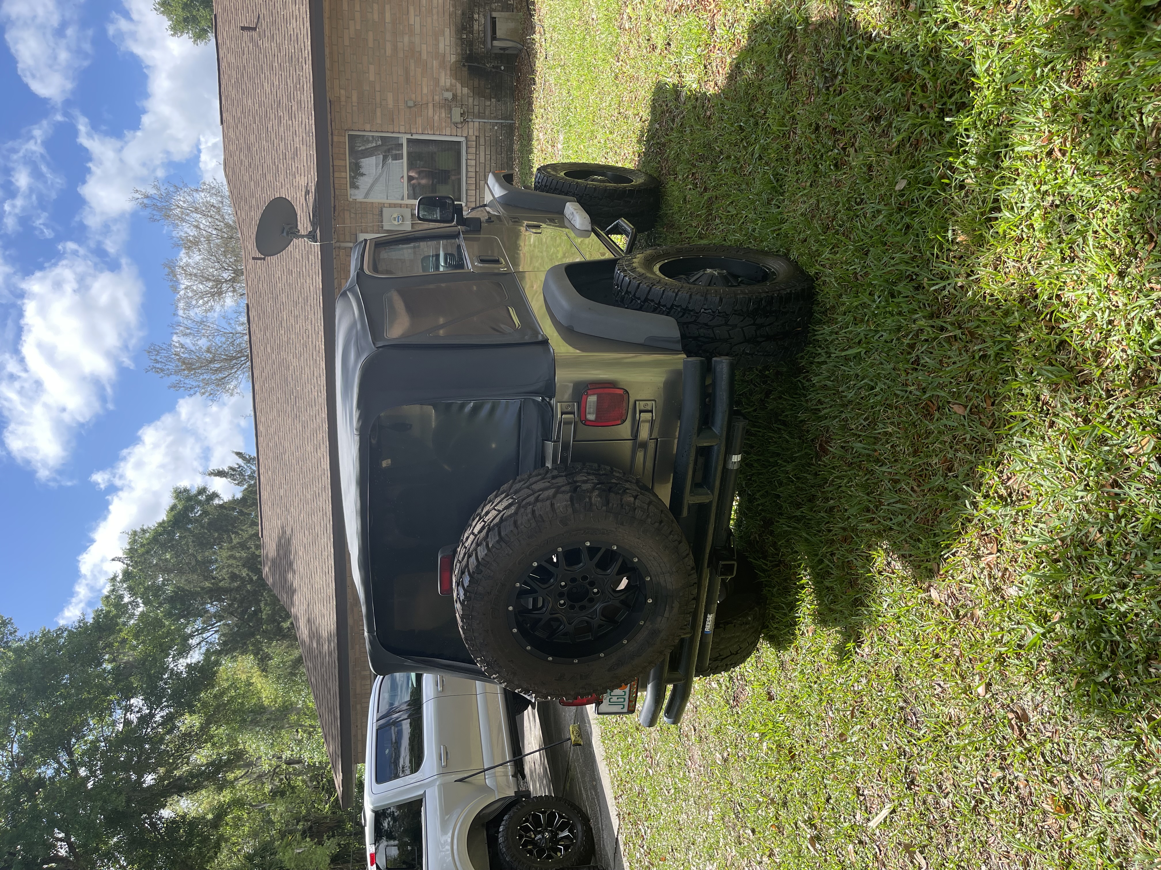 Used 2004 Jeep Wrangler X w/ Wheel Plus Group AWD/4WD image 9