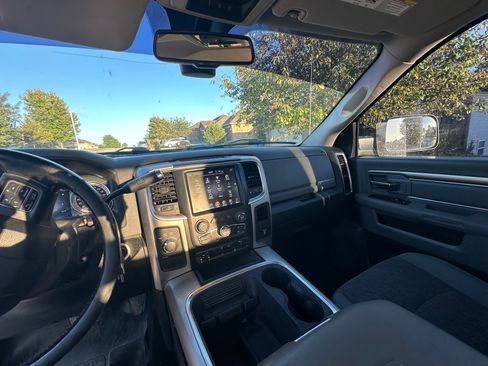 Used 2017 RAM 2500 Big Horn image 5