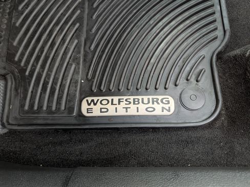 Used 2014 Volkswagen Passat 1.8T Wolfsburg Edition FWD image 13