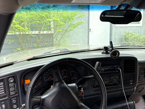 Used 2002 Chevrolet Silverado 1500 LT w/ Off-Road Pkg AWD/4WD image 6