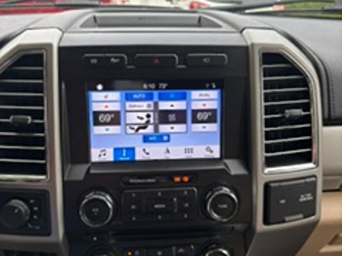 Used 2017 Ford F350 Lariat w/ Lariat Ultimate Package AWD/4WD image 31