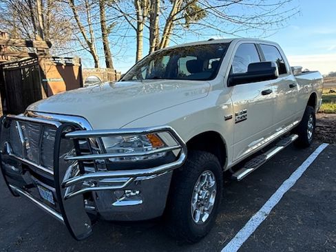 Used 2017 RAM 2500 Big Horn image 5