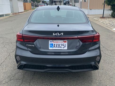 Used 2023 Kia Forte LXS FWD image 6