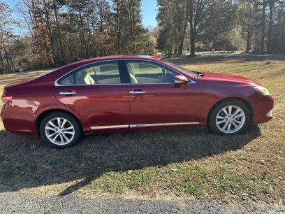 Used 2010 Lexus ES 350 w/ Preferred Accessory Package