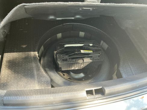 Used 2018 Volkswagen Passat 2.0T R-Line image 15