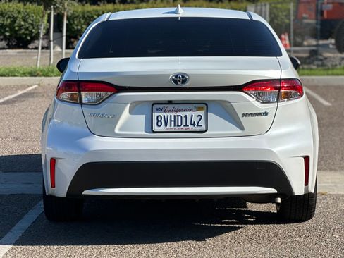 Used 2022 Toyota Corolla LE image 8
