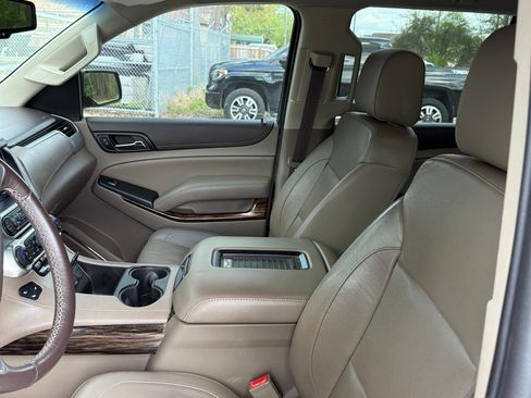 Used 2017 GMC Yukon SLT image 22