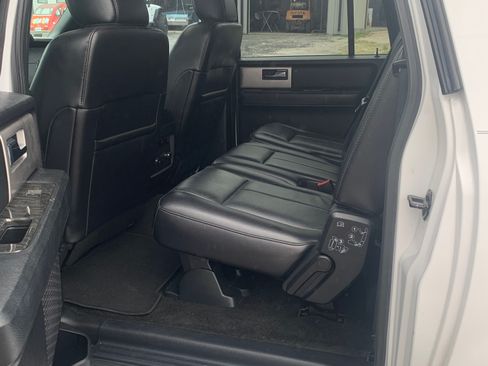 Used 2017 Ford Expedition EL Limited RWD image 19