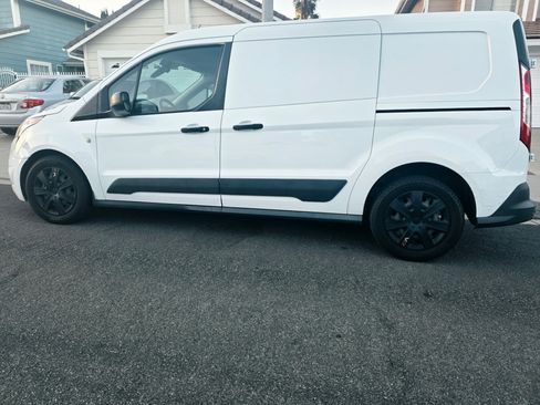 Used 2018 Ford Transit Connect XLT FWD image 9