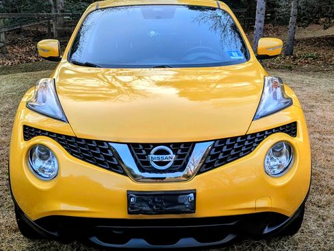 Used 2017 Nissan Juke SV image 8