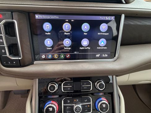 Used 2021 GMC Yukon XL Denali image 11