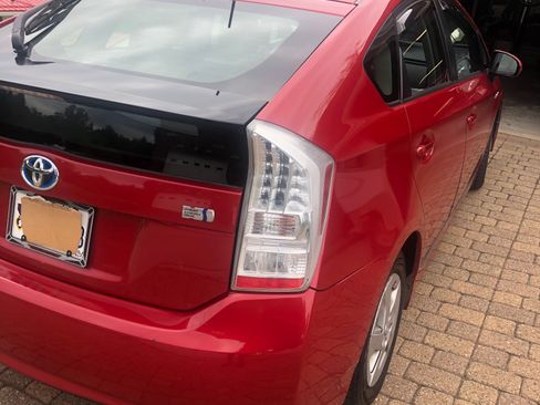 Used 2011 Toyota Prius Four w/ Solar Roof Pkg FWD image 6
