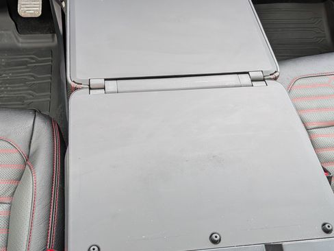 Used 2024 Ford F150 Lariat w/ Equipment Group 502A High image 12