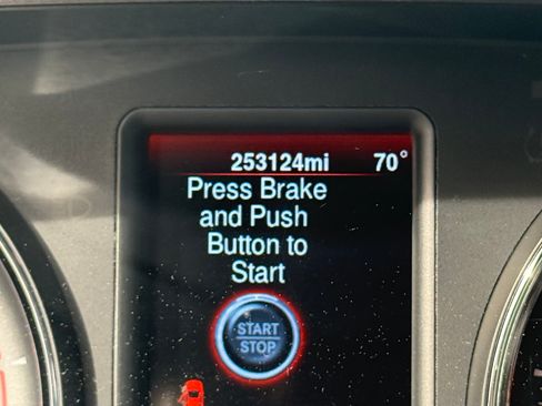 Used 2013 Dodge Charger SE w/ Sport Appearance Group image 17